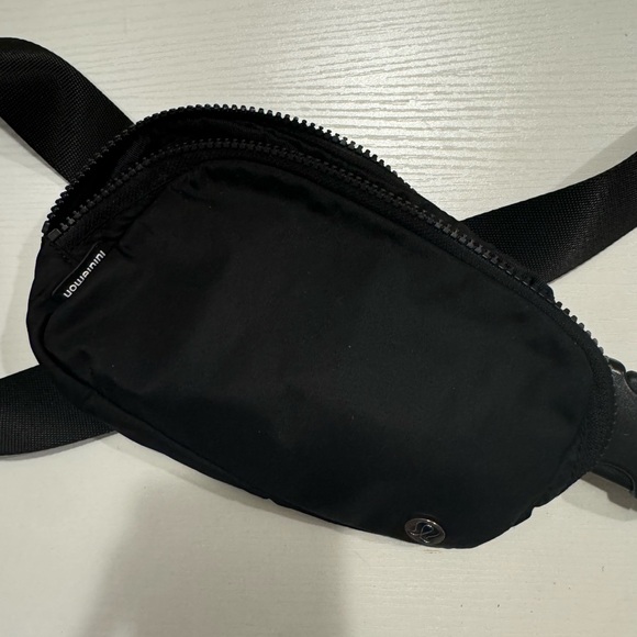 lululemon athletica Everyday Belt Bag - Picture 1 of 5